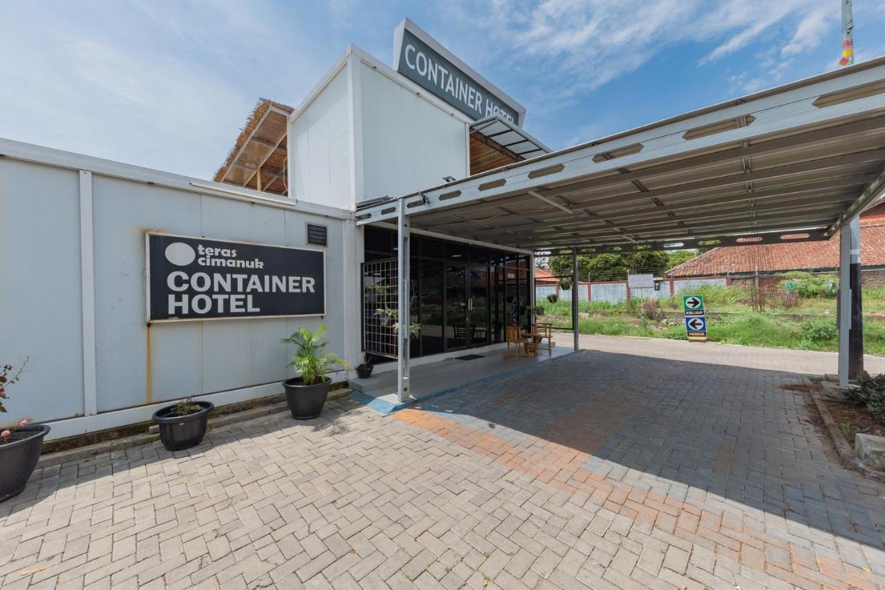ホテル Reddoorz Container @ Teras Cimanuk ガルット エクステリア 写真